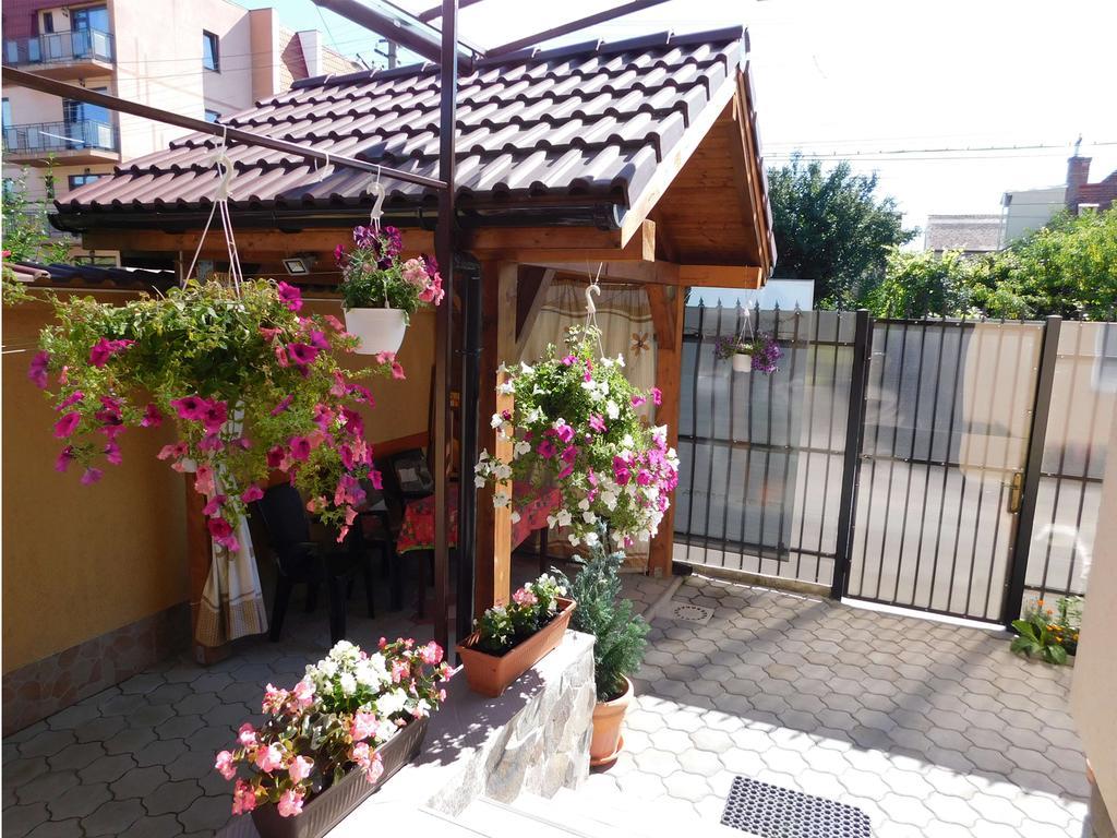 Garsoniera Strada Bucegi Leilighet Sibiu Eksteriør bilde